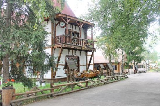 Комплекс Відпочинку "Колиба" Hotel Koroszteny Kültér fotó
